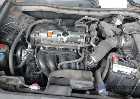 2010 Honda Accord 2.4 Lx-P z USA, uszkodzony, nr VIN 1HGCP2F48AA088520